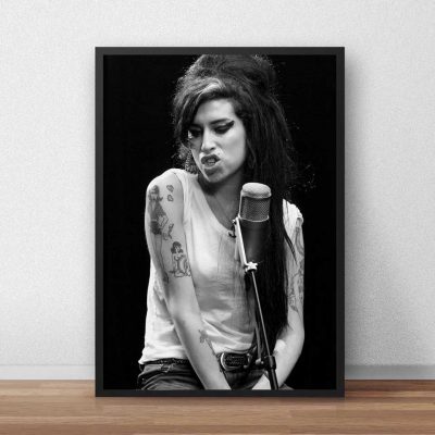 Poster of Amy Winehouse Famous British Singer and Songwriter Printed on Canvas